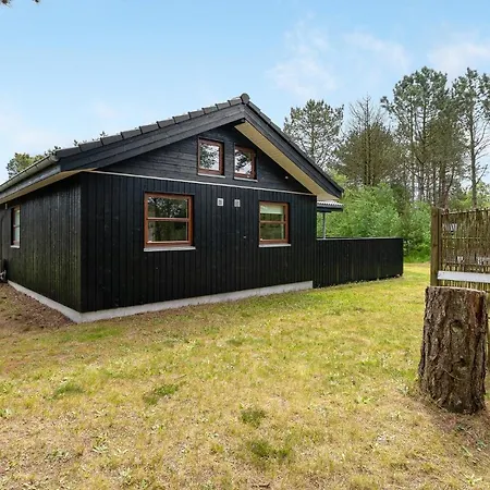 3 Bedroom Amazing In Holiday home *