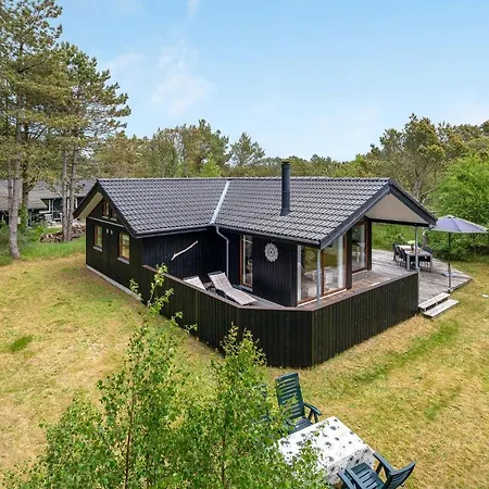 3 Bedroom Amazing In Holiday home *