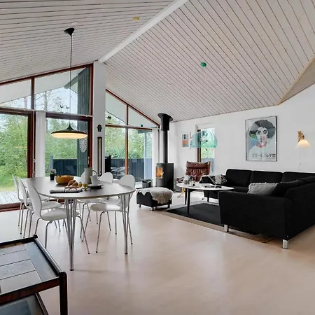בית נופש Three-bedroom In Albak *