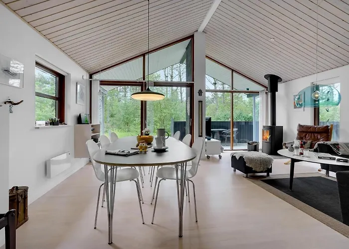 Three-bedroom In Albak Ferienhaus