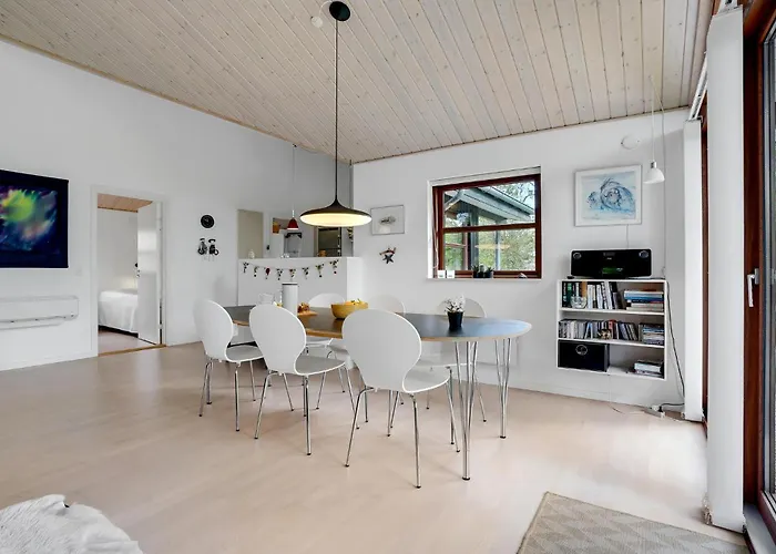 Three-bedroom In Albak Ferienhaus